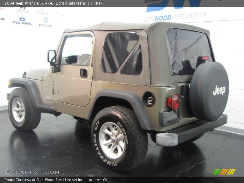 Light Khaki Metallic / Khaki 2004 Jeep Wrangler X 4x4