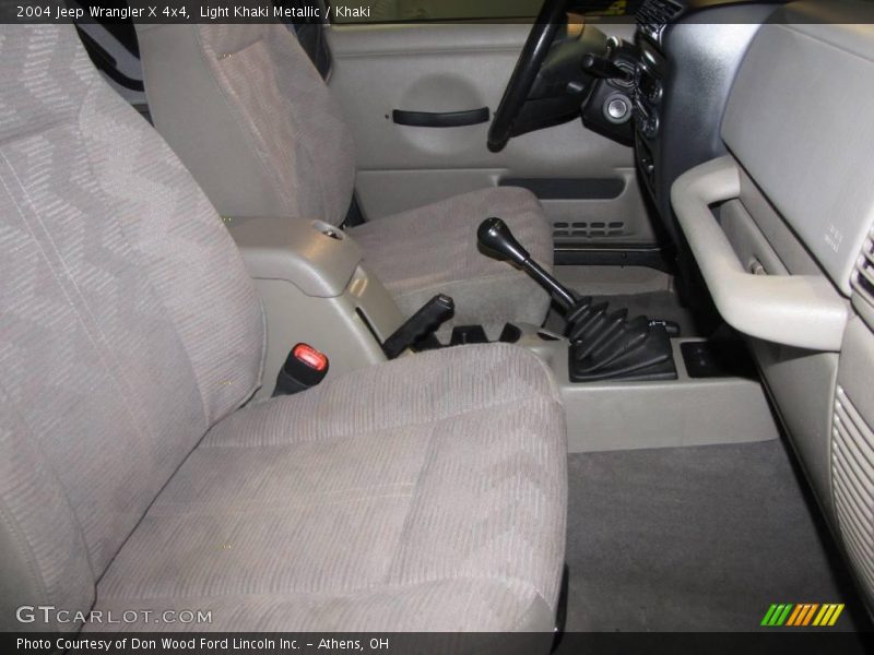 Light Khaki Metallic / Khaki 2004 Jeep Wrangler X 4x4
