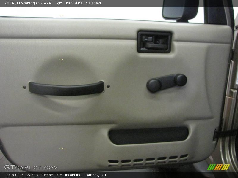 Light Khaki Metallic / Khaki 2004 Jeep Wrangler X 4x4