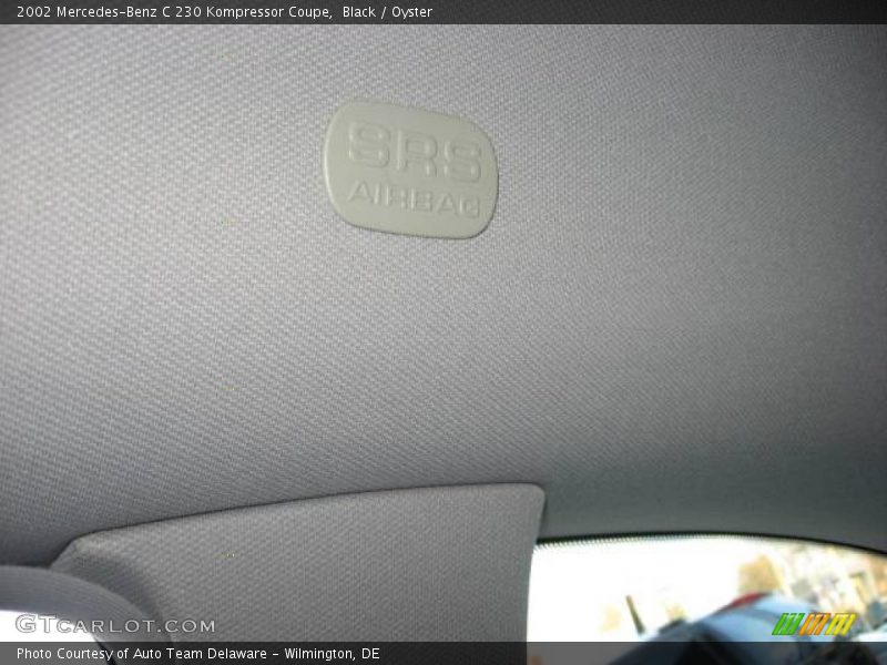Black / Oyster 2002 Mercedes-Benz C 230 Kompressor Coupe