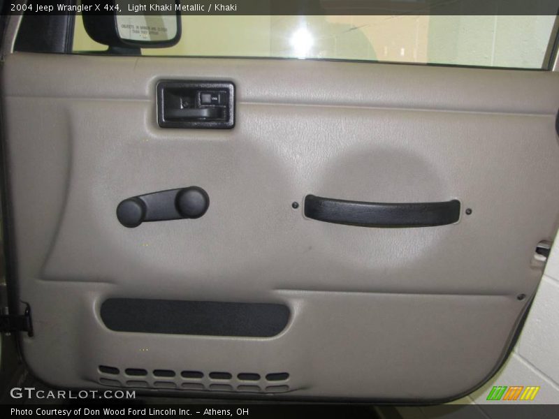Light Khaki Metallic / Khaki 2004 Jeep Wrangler X 4x4