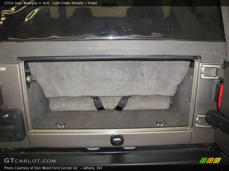 Light Khaki Metallic / Khaki 2004 Jeep Wrangler X 4x4
