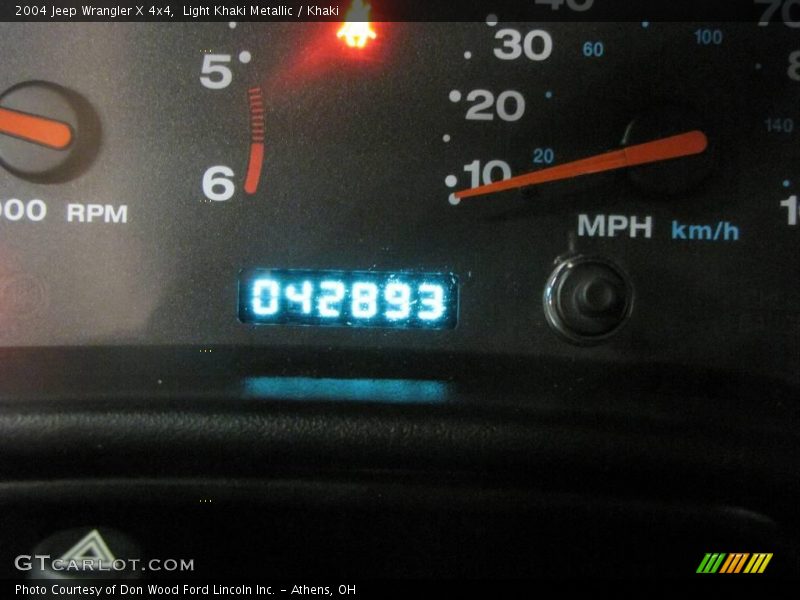 Light Khaki Metallic / Khaki 2004 Jeep Wrangler X 4x4