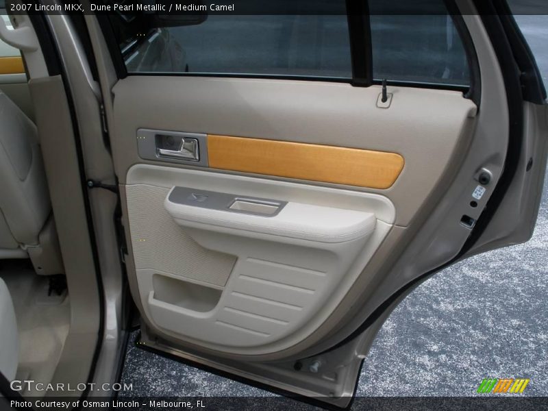 Dune Pearl Metallic / Medium Camel 2007 Lincoln MKX