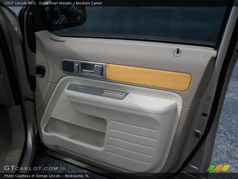 Dune Pearl Metallic / Medium Camel 2007 Lincoln MKX