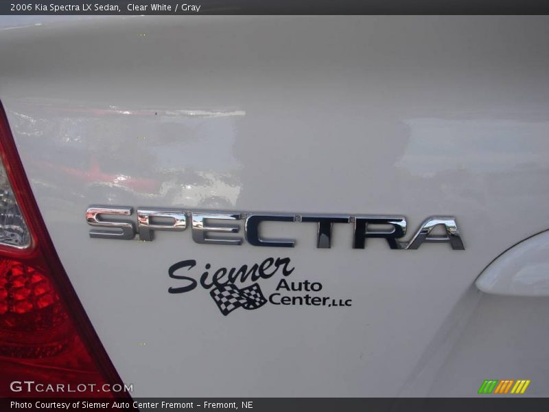 Clear White / Gray 2006 Kia Spectra LX Sedan