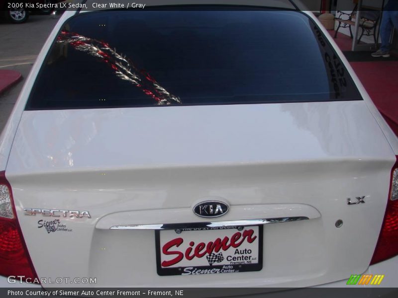 Clear White / Gray 2006 Kia Spectra LX Sedan