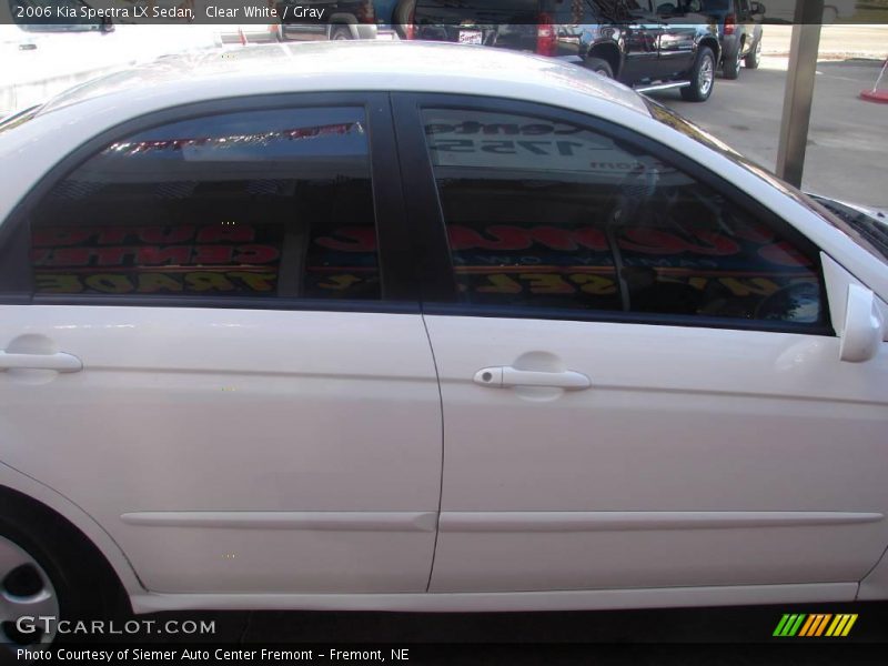 Clear White / Gray 2006 Kia Spectra LX Sedan