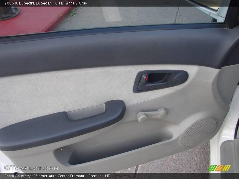 Clear White / Gray 2006 Kia Spectra LX Sedan