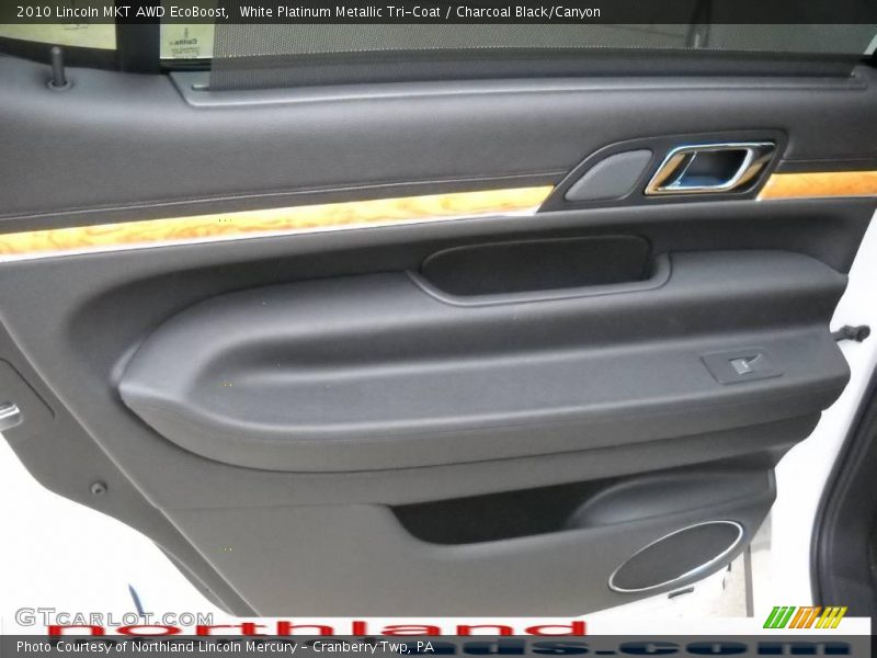 White Platinum Metallic Tri-Coat / Charcoal Black/Canyon 2010 Lincoln MKT AWD EcoBoost