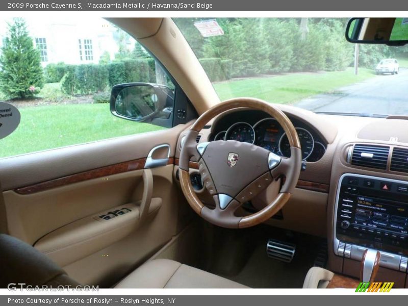 Macadamia Metallic / Havanna/Sand Beige 2009 Porsche Cayenne S