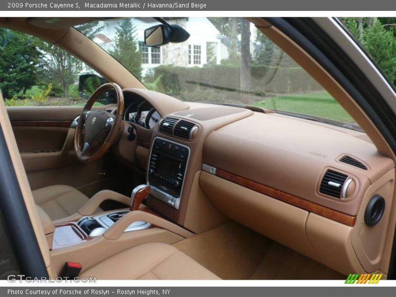 Macadamia Metallic / Havanna/Sand Beige 2009 Porsche Cayenne S