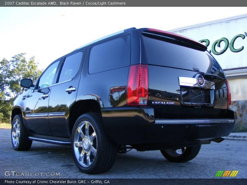 Black Raven / Cocoa/Light Cashmere 2007 Cadillac Escalade AWD