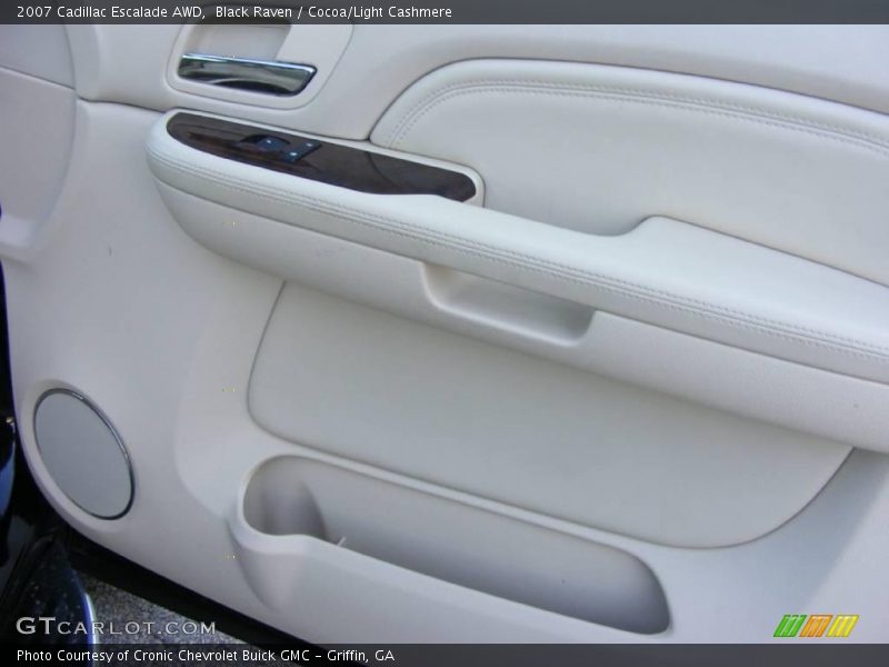 Black Raven / Cocoa/Light Cashmere 2007 Cadillac Escalade AWD
