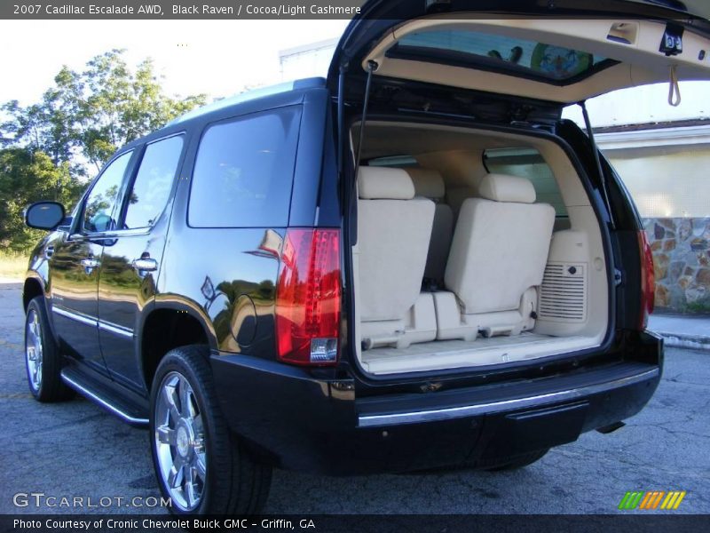Black Raven / Cocoa/Light Cashmere 2007 Cadillac Escalade AWD