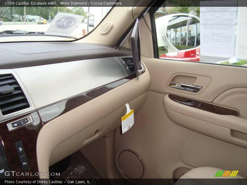 White Diamond / Cocoa/Cashmere 2009 Cadillac Escalade AWD