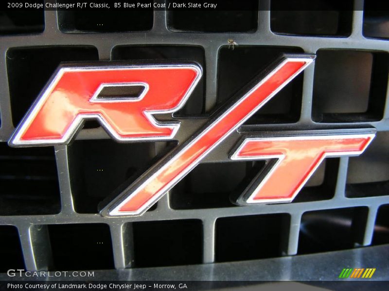 B5 Blue Pearl Coat / Dark Slate Gray 2009 Dodge Challenger R/T Classic