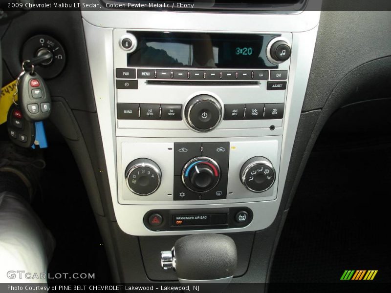 Golden Pewter Metallic / Ebony 2009 Chevrolet Malibu LT Sedan