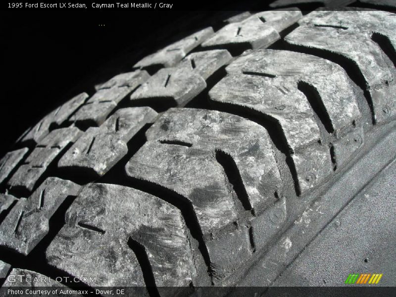 Cayman Teal Metallic / Gray 1995 Ford Escort LX Sedan