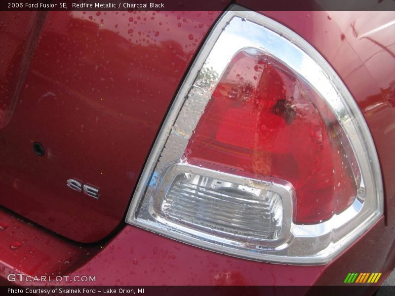Redfire Metallic / Charcoal Black 2006 Ford Fusion SE