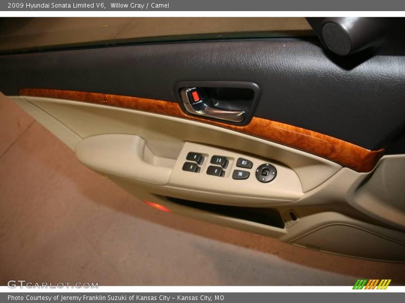Willow Gray / Camel 2009 Hyundai Sonata Limited V6