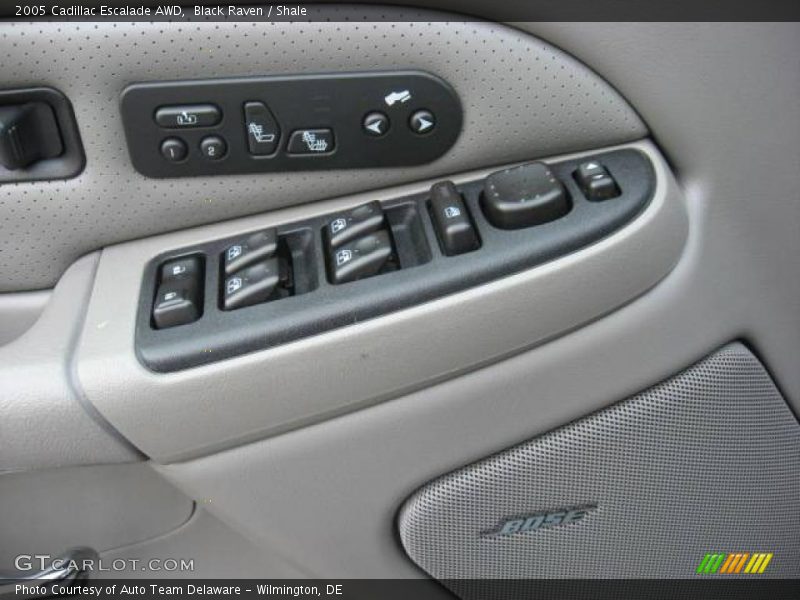 Black Raven / Shale 2005 Cadillac Escalade AWD