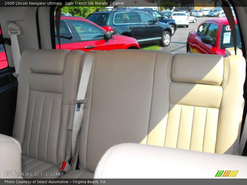 Light French Silk Metallic / Camel 2006 Lincoln Navigator Ultimate