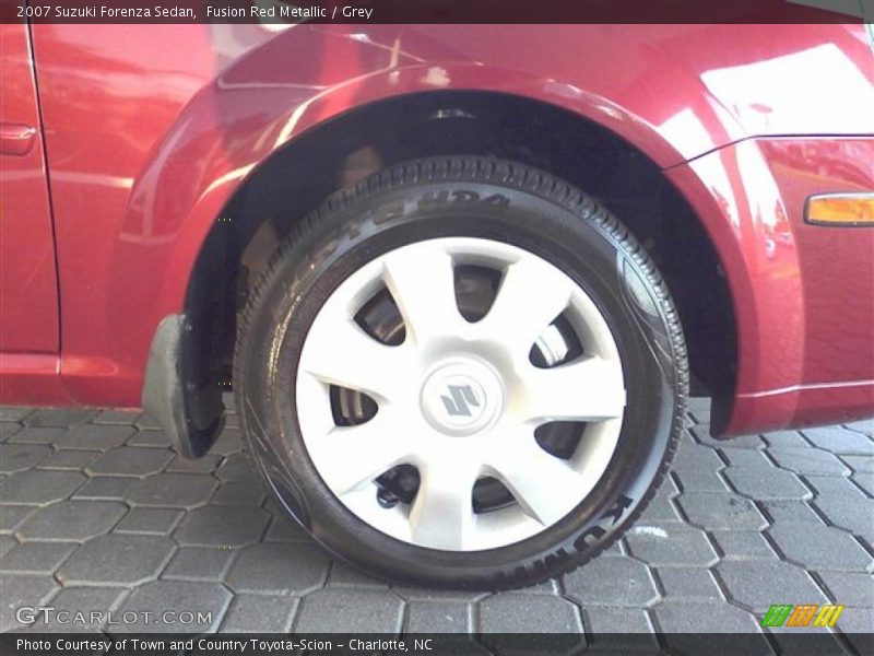 Fusion Red Metallic / Grey 2007 Suzuki Forenza Sedan