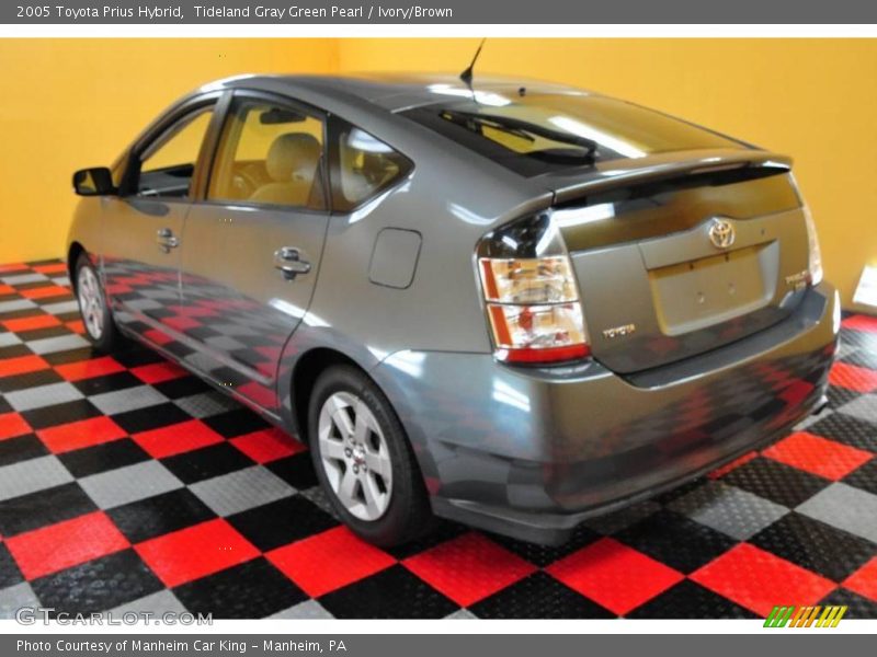 Tideland Gray Green Pearl / Ivory/Brown 2005 Toyota Prius Hybrid