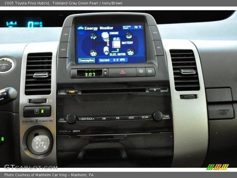Tideland Gray Green Pearl / Ivory/Brown 2005 Toyota Prius Hybrid