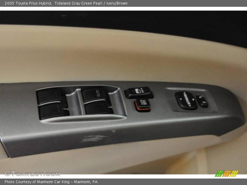Tideland Gray Green Pearl / Ivory/Brown 2005 Toyota Prius Hybrid