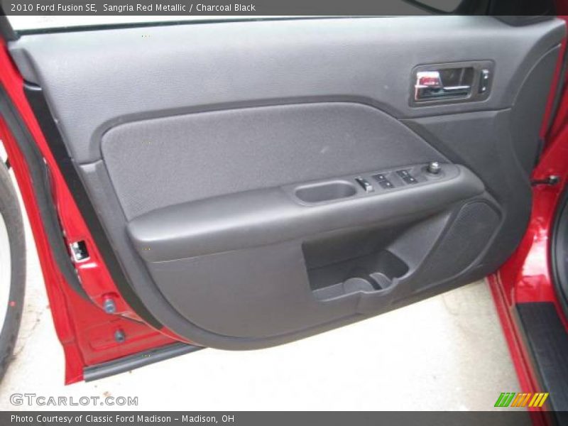 Sangria Red Metallic / Charcoal Black 2010 Ford Fusion SE