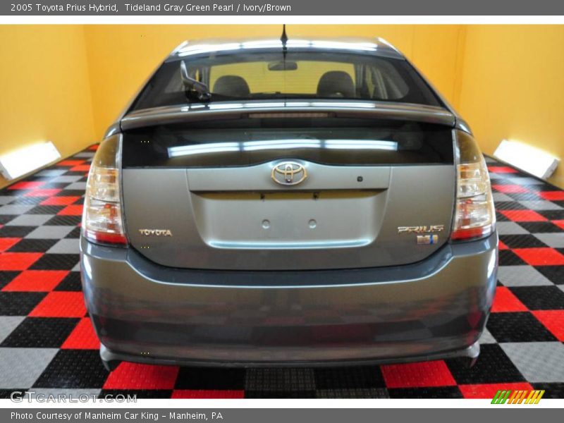 Tideland Gray Green Pearl / Ivory/Brown 2005 Toyota Prius Hybrid