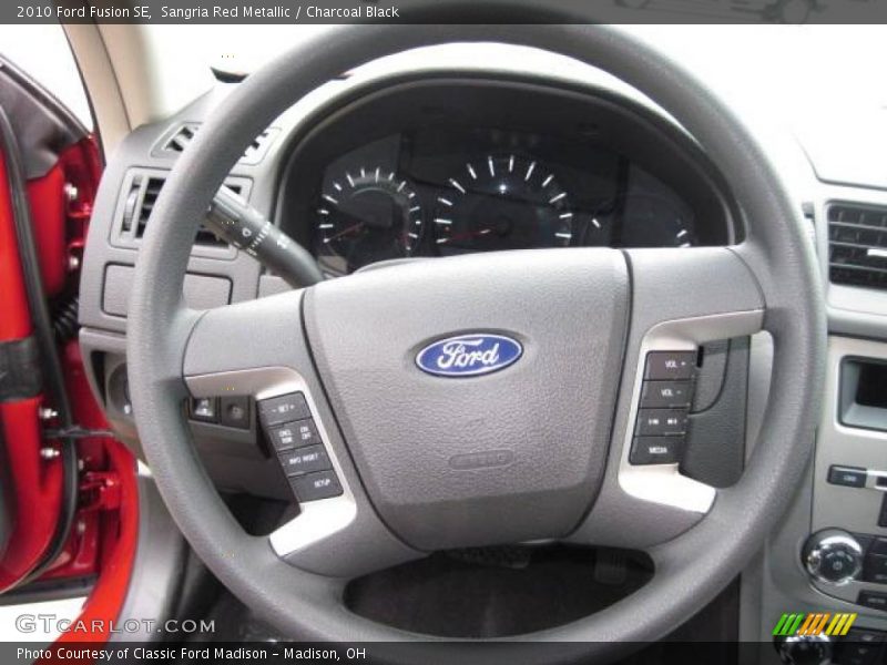 Sangria Red Metallic / Charcoal Black 2010 Ford Fusion SE
