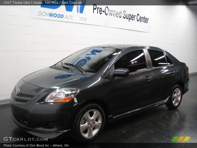 Flint Mica / Dark Charcoal 2007 Toyota Yaris S Sedan