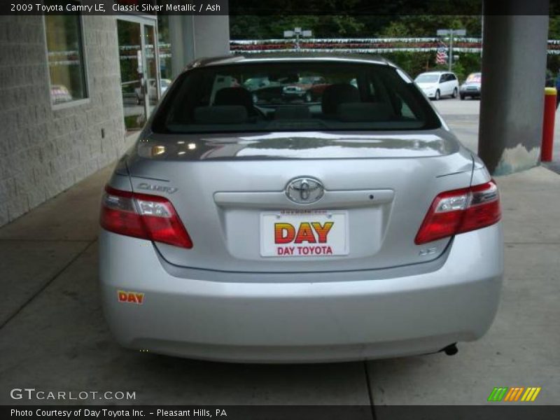 Classic Silver Metallic / Ash 2009 Toyota Camry LE