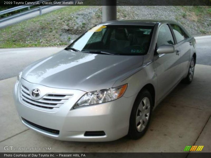 Classic Silver Metallic / Ash 2009 Toyota Camry LE