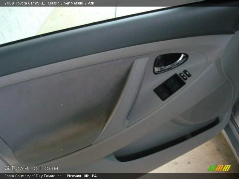Classic Silver Metallic / Ash 2009 Toyota Camry LE