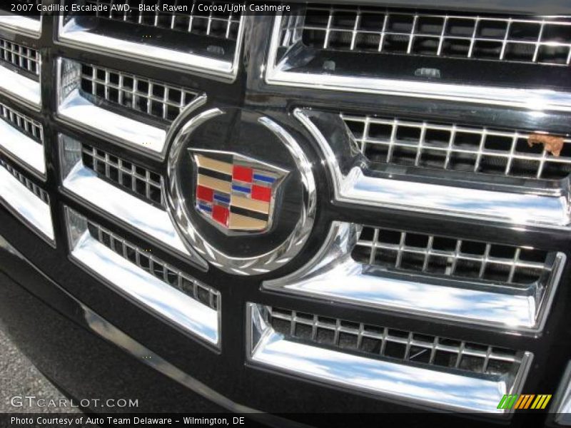 Black Raven / Cocoa/Light Cashmere 2007 Cadillac Escalade AWD