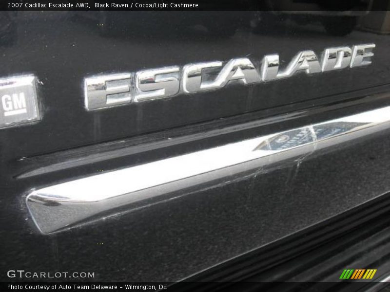 Black Raven / Cocoa/Light Cashmere 2007 Cadillac Escalade AWD