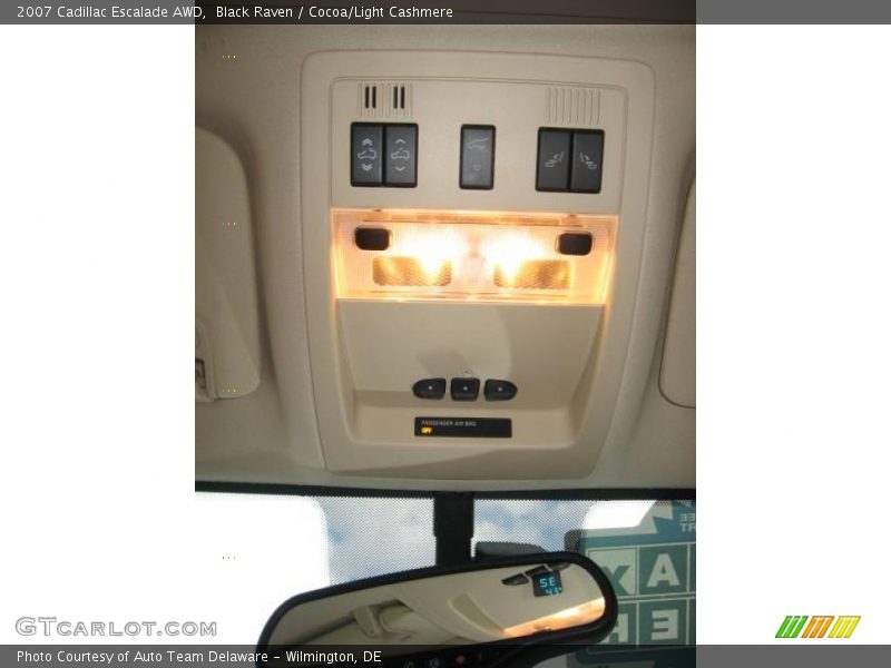 Black Raven / Cocoa/Light Cashmere 2007 Cadillac Escalade AWD
