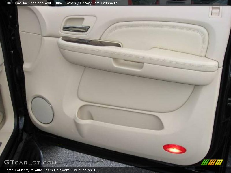 Black Raven / Cocoa/Light Cashmere 2007 Cadillac Escalade AWD