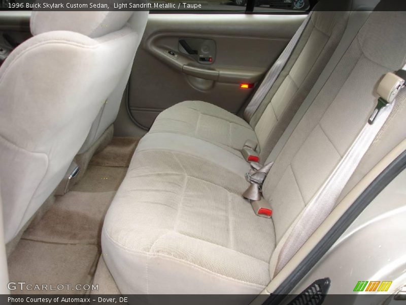 Light Sandrift Metallic / Taupe 1996 Buick Skylark Custom Sedan