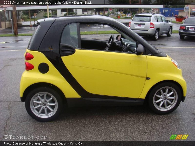 Light Yellow / Design Black 2008 Smart fortwo passion coupe