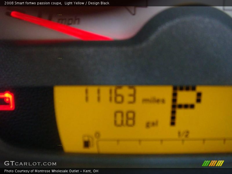 Light Yellow / Design Black 2008 Smart fortwo passion coupe