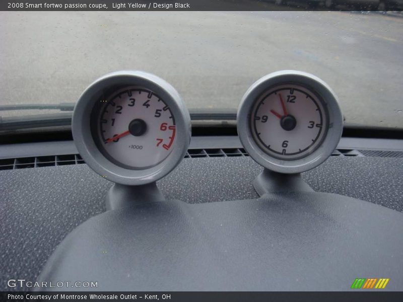 Light Yellow / Design Black 2008 Smart fortwo passion coupe