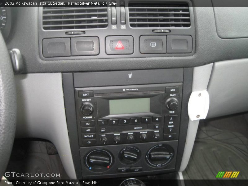 Reflex Silver Metallic / Grey 2003 Volkswagen Jetta GL Sedan
