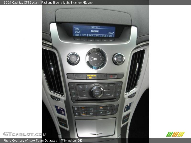 Radiant Silver / Light Titanium/Ebony 2009 Cadillac CTS Sedan