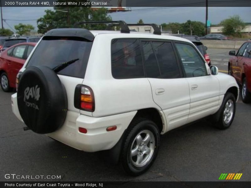 Natural White / Light Charcoal 2000 Toyota RAV4 4WD