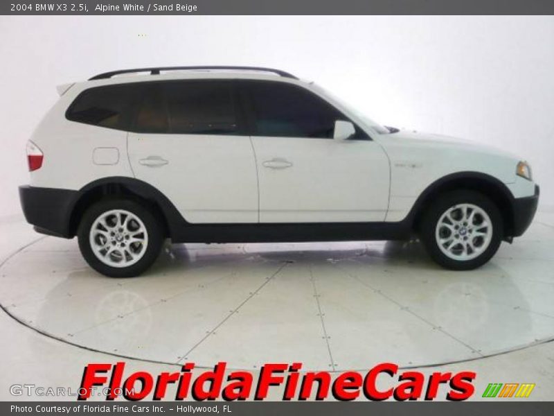 Alpine White / Sand Beige 2004 BMW X3 2.5i